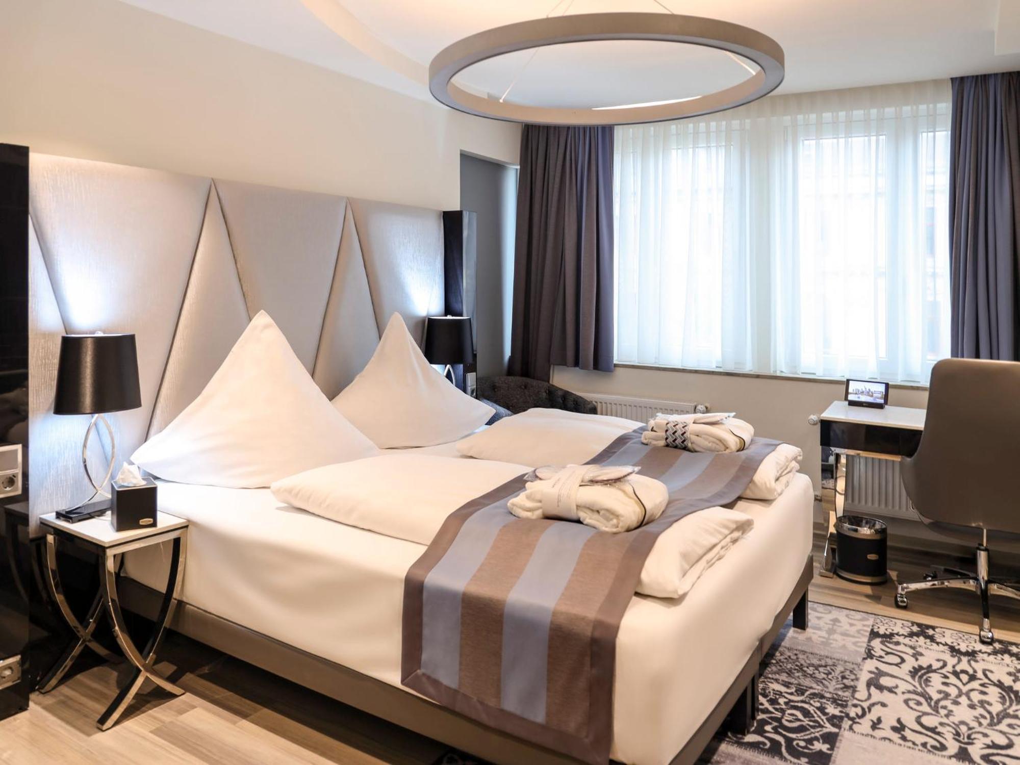 Mercure Hotel Kaiserhof City Center Frankfurt am Main Exterior photo