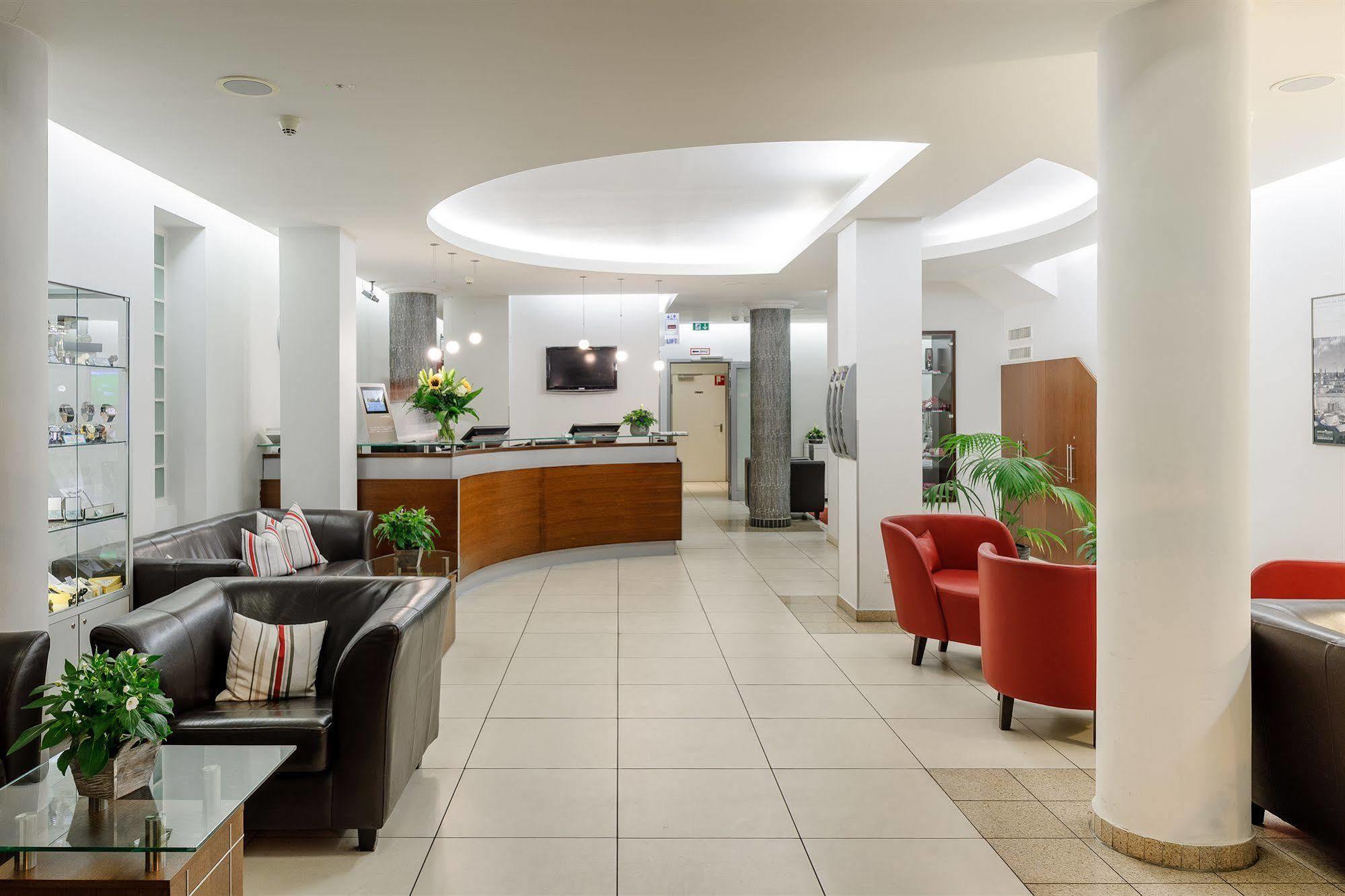 Mercure Hotel Kaiserhof City Center Frankfurt am Main Exterior photo